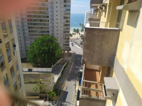 Quadra da Praia Pitangueiras